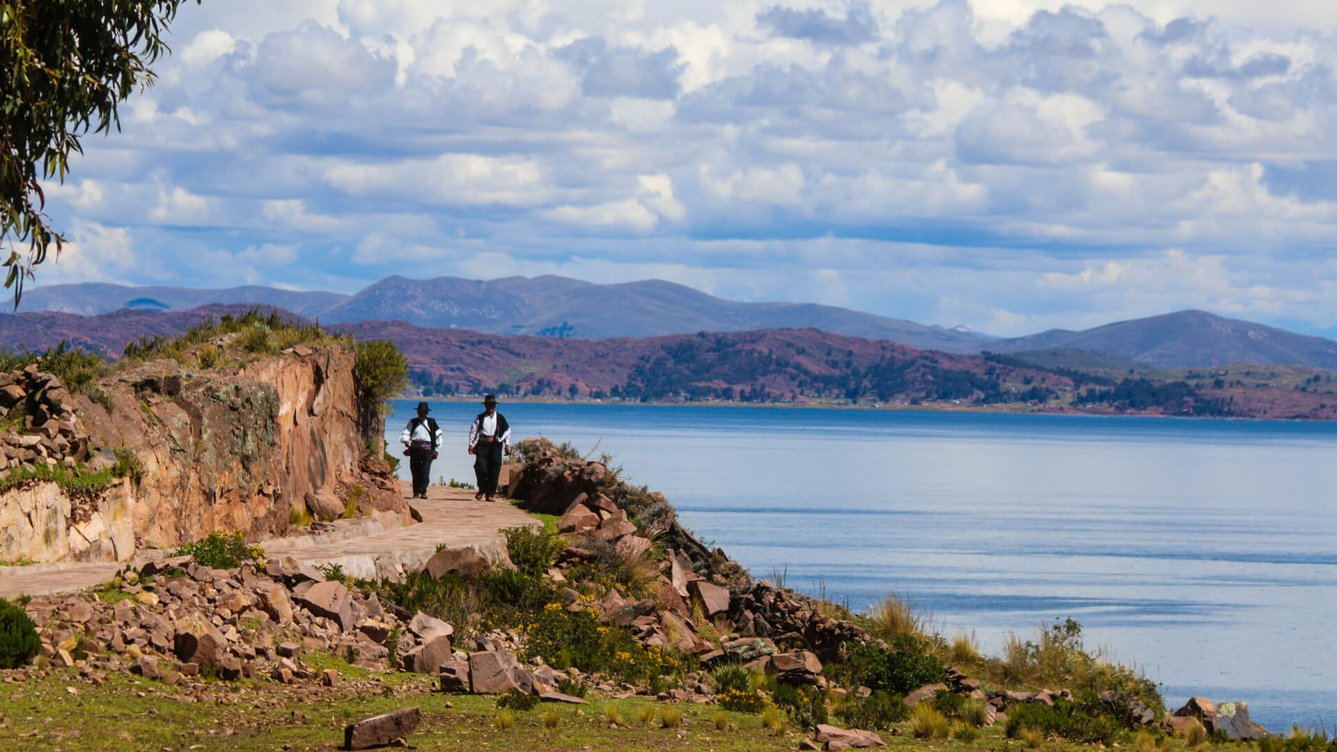 Lake Titicaca Full Day Tour (Uros & Taquile)